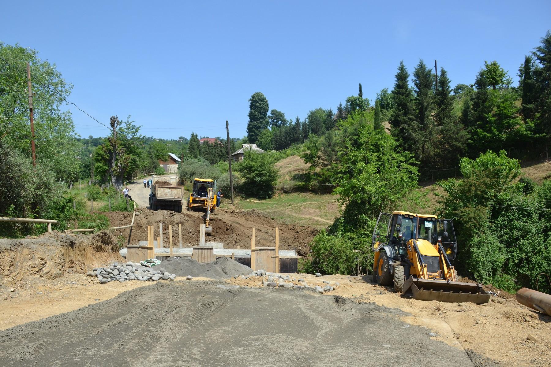 Astarada turizm əhəmiyyətli avtomobil yolunun inşası başa çatır (FOTO/VİDEO)