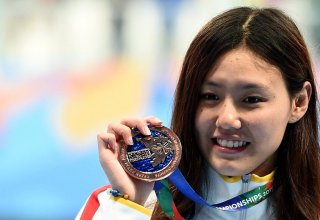 Китаянка Лю Сян установила мировой рекорд в плавании на спине на дистанции 50 метров