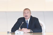 Президент Азербайджана и Канцлер Германии встретились в Баку с бизнесменами (ФОТО)