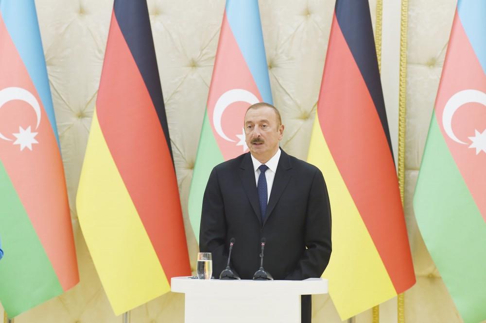 Президент Ильхам Алиев: Строительство Транскаспийского трубопровода должно больше интересовать владельца газа, транзитные страны не должны проявлять здесь инициативу