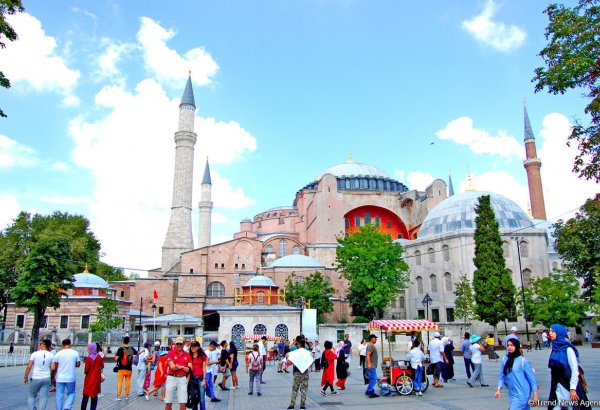В мае турпоток из Азербайджана в Турцию сократился до  минимума