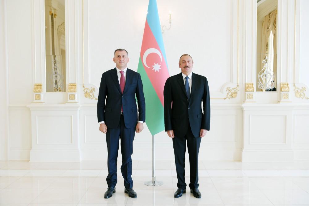 Президент Ильхам Алиев принял верительные грамоты новоназначенного посла Грузии (ФОТО)