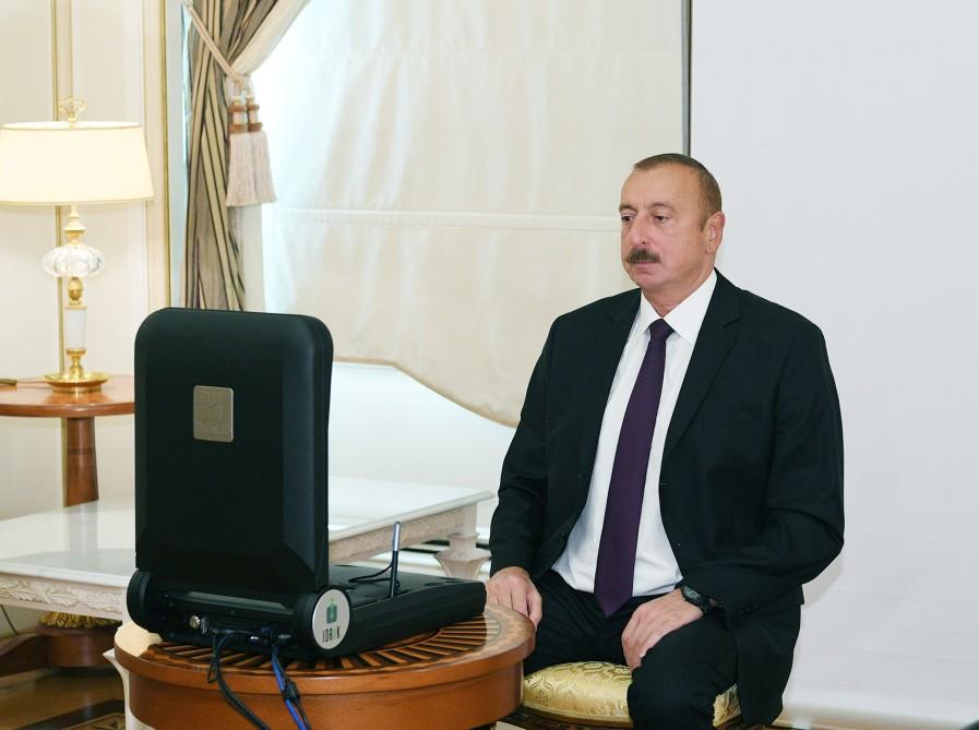 New generation biometric ID presented to President Aliyev (PHOTO)