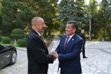 В Чолпон-Ате состоялась встреча президентов Азербайджана и Кыргызстана (ФОТО) - Gallery Thumbnail
