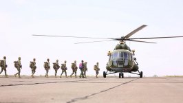 HHQ bölmələri ilə paraşüt hazırlığı üzrə məşqlər keçirilir (FOTO)