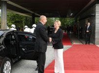 В Загребе состоялась церемония официальной встречи Президента Ильхама Алиева (ФОТО) - Gallery Thumbnail
