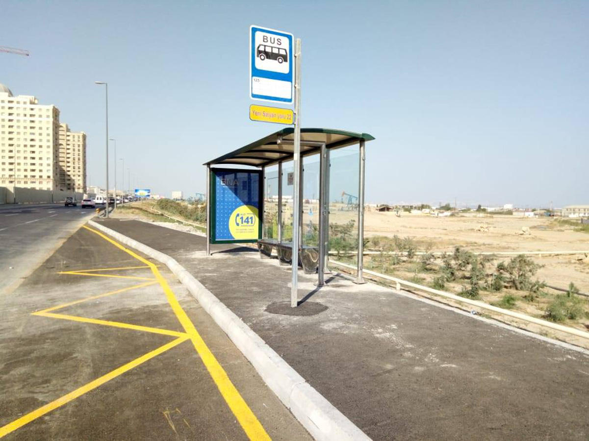 На одной из дорог Баку завершилось строительство остановок карманного типа - Gallery Image