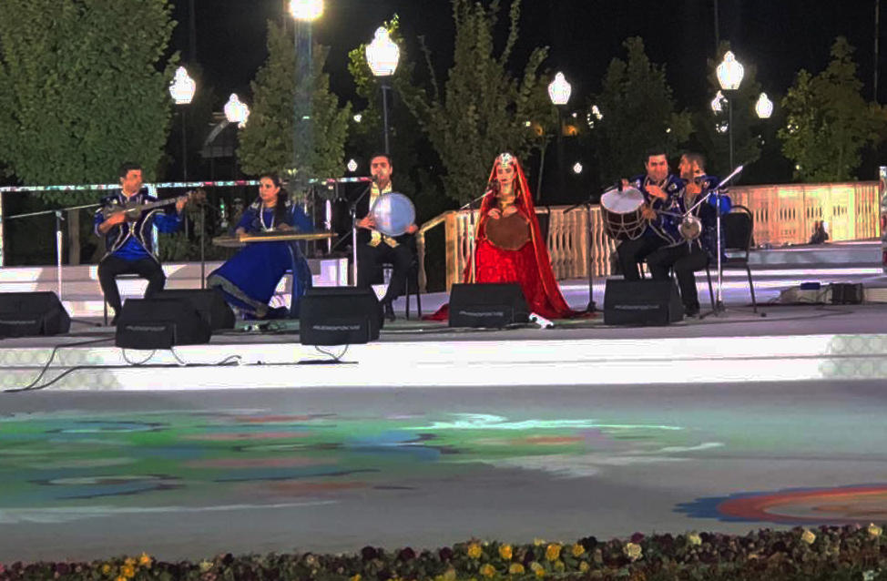 Азербайджанский ансамбль "Мугам" признан лучшим на Международном форуме под эгидой ЮНЕСКО (ФОТО) - Gallery Image