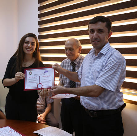 Состоялась церемония вручения сертификатов Центра перевода