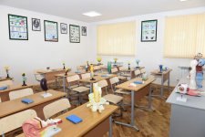 President Aliyev views newly reconstructed school in Mashtagha settlement (PHOTO)