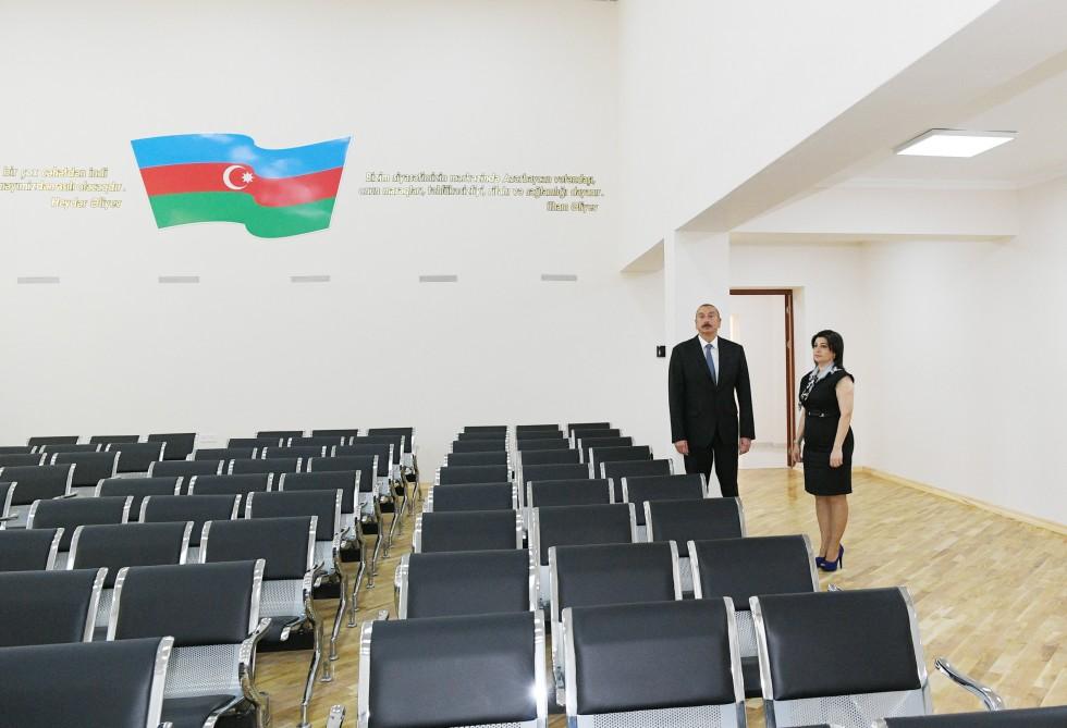 Ilham Aliyev views conditions created at secondary school in Nardaran after overhaul (PHOTO)