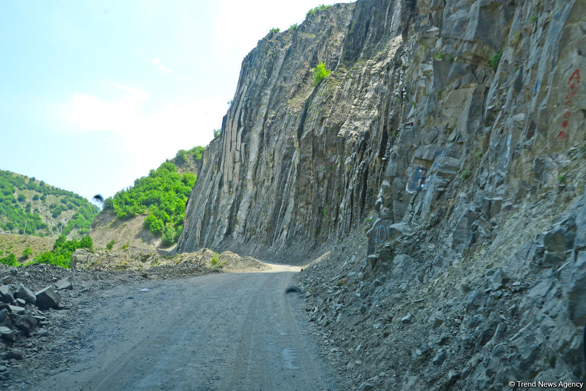 Восстанавливается движение на автодороге Исмайыллы-Лахыдж