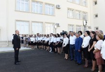 Президент Ильхам Алиев принял участие в открытии полной средней школы номер 28 в Сабунчинском районе Баку (ФОТО)