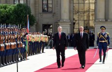 Official welcome ceremony held for Turkey’s president in Baku (PHOTO)