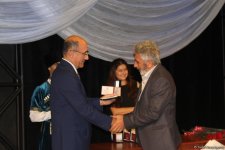 В Баку состоялось награждение театральных деятелей (ФОТО)