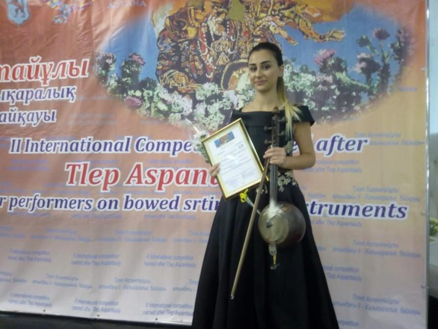 Азербайджанская исполнительница стала победительницей конкурса кобызистов в Казахстане (ФОТО)