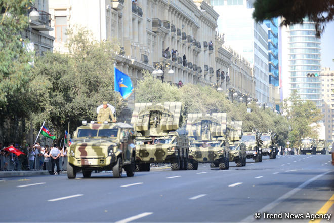 Торжественный парад по случаю 100-летия освобождения Баку от армяно-большевистской оккупации (ВИДЕО)