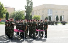 Президент Ильхам Алиев и Первая леди Мехрибан Алиева приняли участие в церемонии принятия присяги молодыми солдатами Службы государственной безопасности Азербайджана (ФОТО)