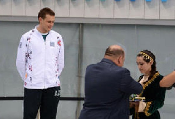 Azərbaycan üzgüçüsü dünya kubok yarışlarında qızıl medal qazanıb