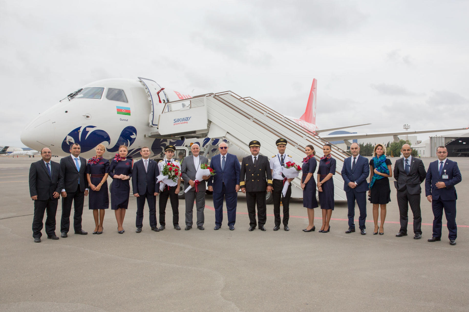 Buta Airways replenishes its fleet with new Embraer E-190 (PHOTO)