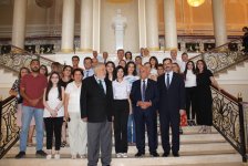 В Азербайджане была создана первая республика тюркского мира - Ягуб Махмудов (ФОТО) - Gallery Thumbnail