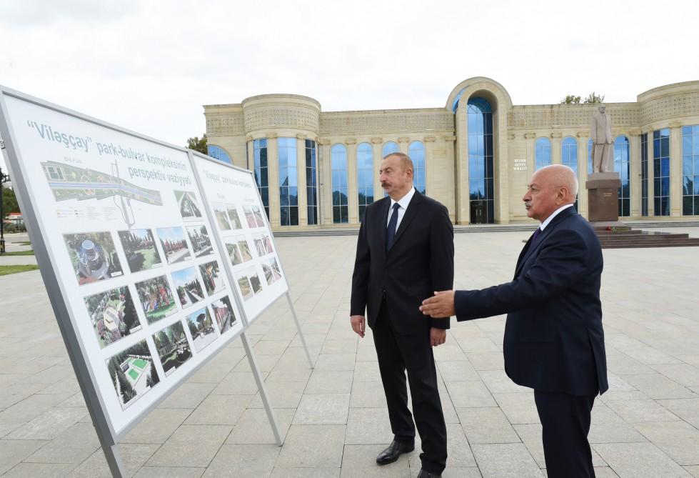 President Ilham Aliyev arrives in Masalli district (PHOTO)