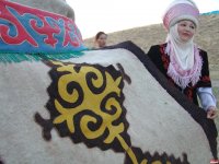 В Баку будет представлено искусство кыргызских войлочных ковров - Gallery Thumbnail