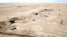 Проверена боеспособность участвующих в военных учениях частей и техники азербайджанской армии (ФОТО) - Gallery Thumbnail