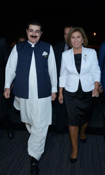 Председатель Сената Пакистана прибыл с визитом в Азербайджан