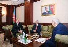 Президент Ильхам Алиев встретился с председателем Великого национального собрания Турции (ФОТО) - Gallery Thumbnail