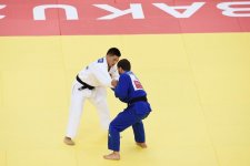 President Ilham Aliyev watched bronze medal bout of World Judo Championships (PHOTO)