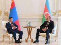 Состоялась встреча президентов Азербайджана и Монголии (ФОТО) - Gallery Thumbnail