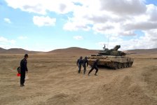В азербайджанской армии стартовали соревнования на звание «Лучшая танковая рота» (ФОТО/ВИДЕО) - Gallery Thumbnail