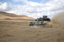 В азербайджанской армии стартовали соревнования на звание «Лучшая танковая рота» (ФОТО/ВИДЕО) - Gallery Thumbnail