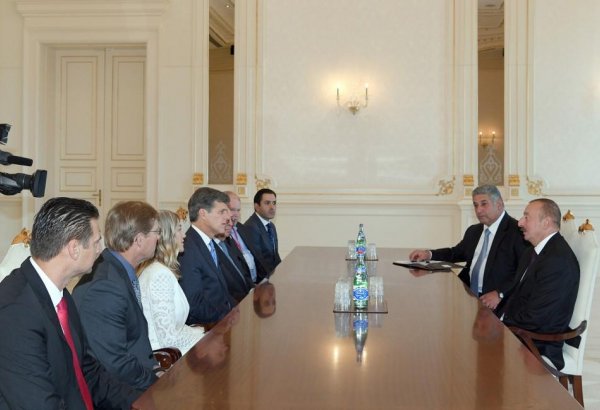Azerbaijani president receives delegation led by Special Olympics chairman (PHOTO)