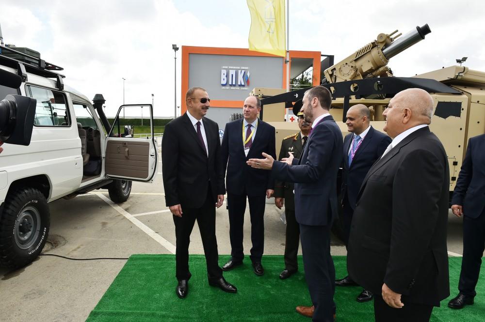 Президент Ильхам Алиев ознакомился с III Азербайджанской международной оборонной выставкой «ADEX-2018» (ФОТО)