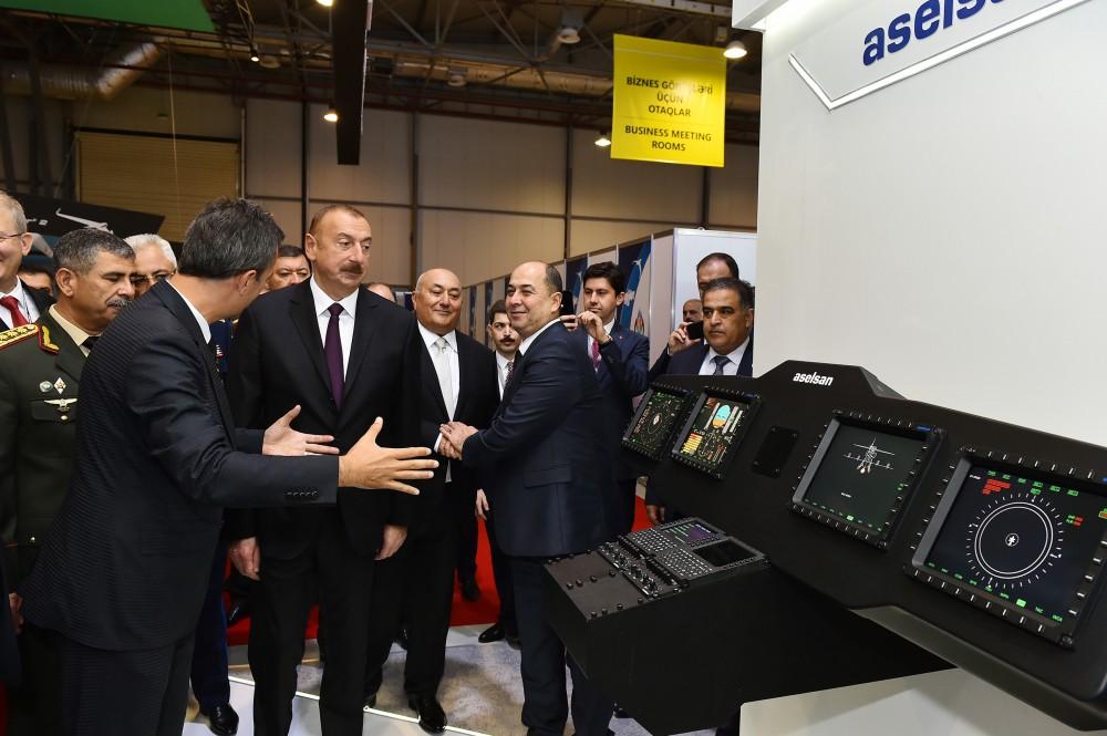 Prezident İlham Əliyev üçüncü “ADEX-2018” Azərbaycan Beynəlxalq müdafiə sərgisi ilə tanış olub (FOTO) (YENİLƏNİB)