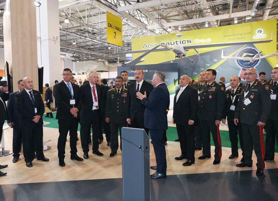 Prezident İlham Əliyev üçüncü “ADEX-2018” Azərbaycan Beynəlxalq müdafiə sərgisi ilə tanış olub (FOTO) (YENİLƏNİB)