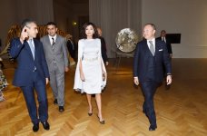 Первый вице-президент Мехрибан Алиева приняла участие в официальном приеме по случаю 100-летнего юбилея Азербайджанской Демократической Республики - Gallery Thumbnail