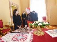 Birinci vitse-prezident Mehriban Əliyeva Müqəddəs Taxt-Tacın dövlət katibi kardinal Pietro Parolin ilə görüşüb (FOTO) (YENİLƏNİB)