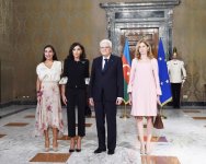 Президент Италии дал официальный обед в честь Первого вице-президента Азербайджана Мехрибан Алиевой (ФОТО) (версия 2) - Gallery Thumbnail