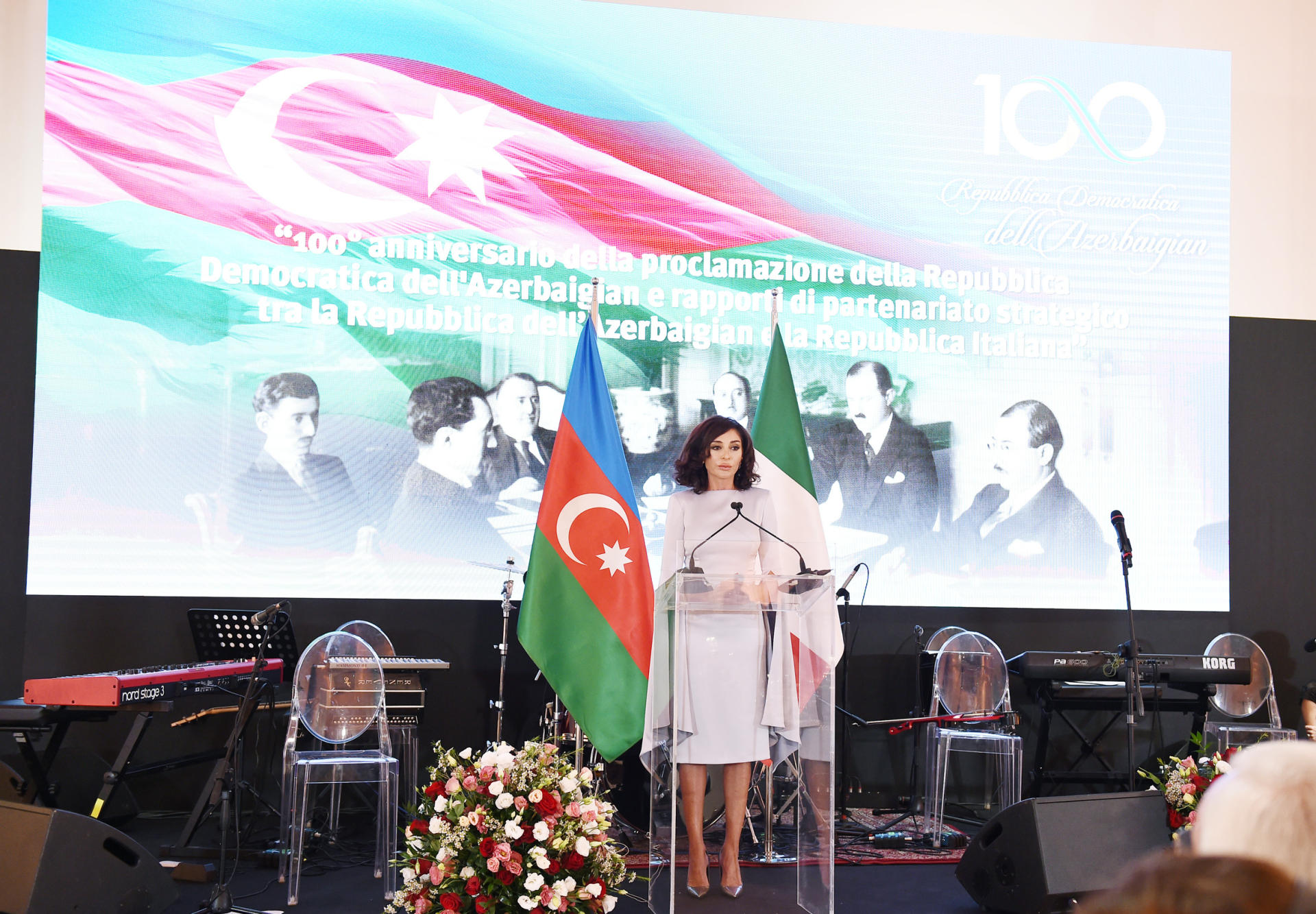 First VP Mehriban Aliyeva attends official reception on centenary of Azerbaijan Democratic Republic (PHOTO)