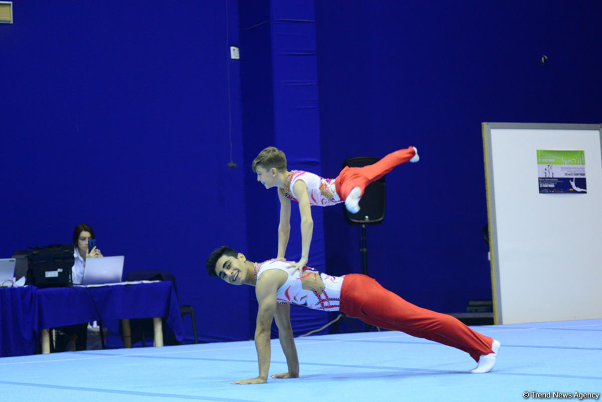 Akrobatika gimnastikası üzrə 25-ci Azərbaycan və Bakı birinciliyinə start verildi (FOTO)