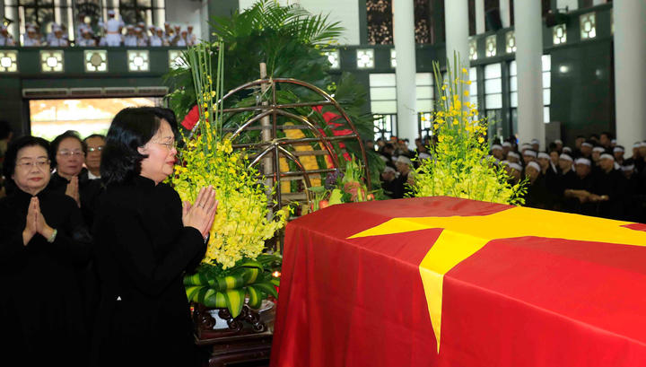 Во Вьетнаме началась церемония прощания с президентом Чан Дай Куангом