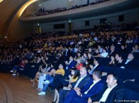В Центре Гейдара Алиева состоялась церемония закрытия X Международного музыкального фестиваля Узеира Гаджибейли (ФОТО) - Gallery Thumbnail