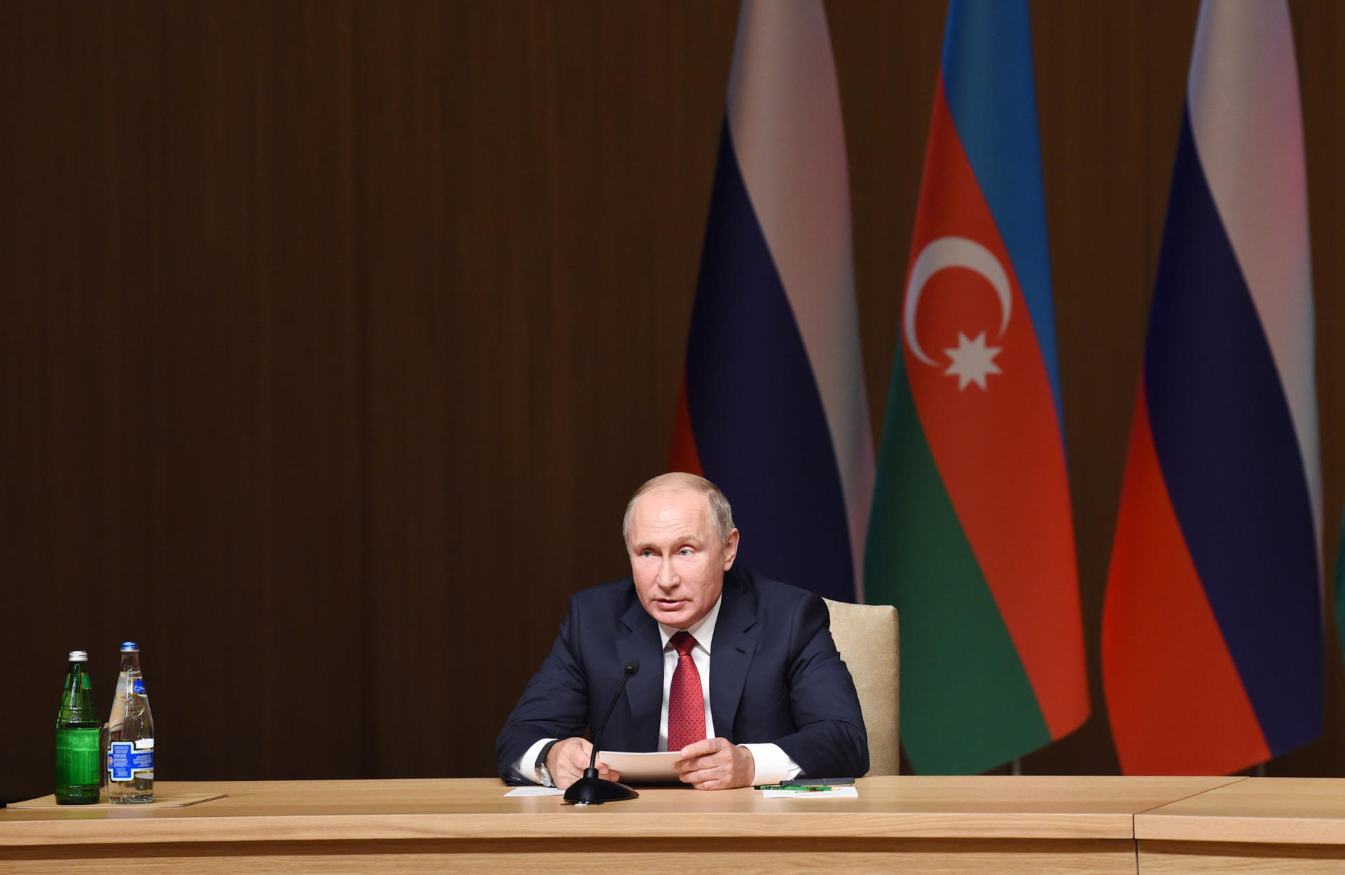 Vladimir Putin: Xəzər dənizinin statusu haqqında Konvensiya Rusiya və Azərbaycan arasında qarşılıqlı faydalı kooperasiya üçün yeni imkanlar açıb