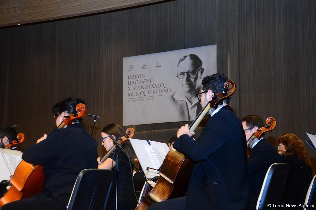 В Центре Гейдара Алиева состоялась церемония закрытия X Международного музыкального фестиваля Узеира Гаджибейли (ФОТО)