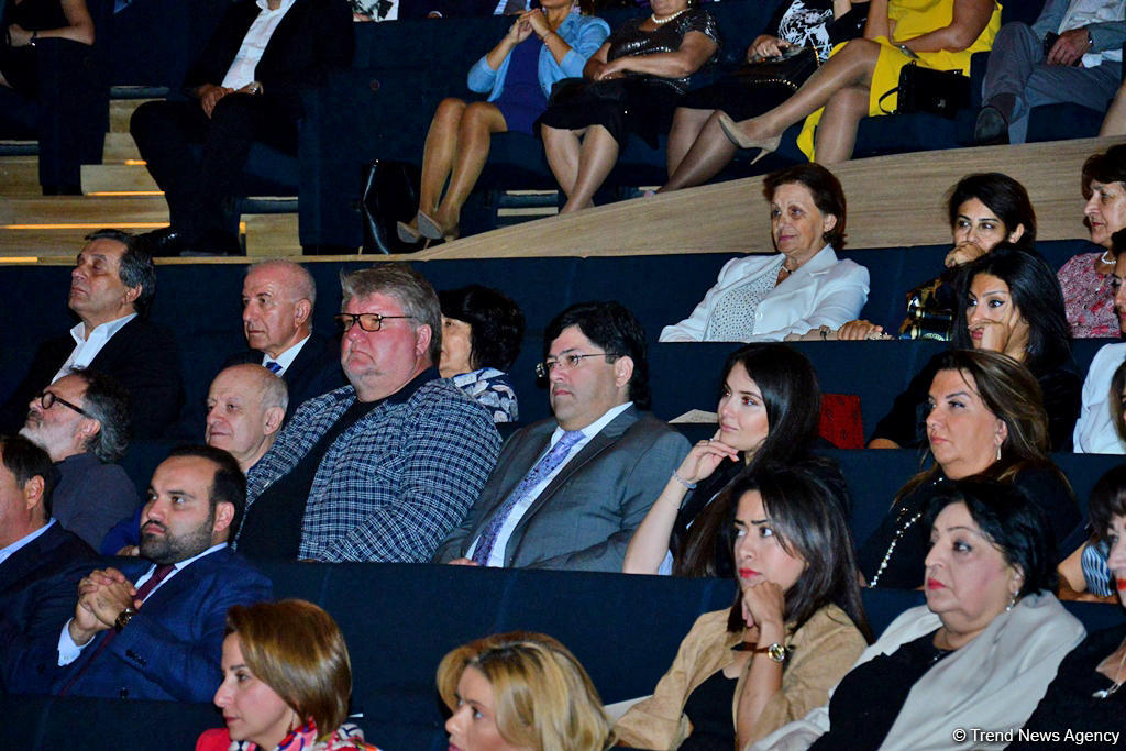 В Центре Гейдара Алиева состоялась церемония закрытия X Международного музыкального фестиваля Узеира Гаджибейли (ФОТО) - Gallery Image