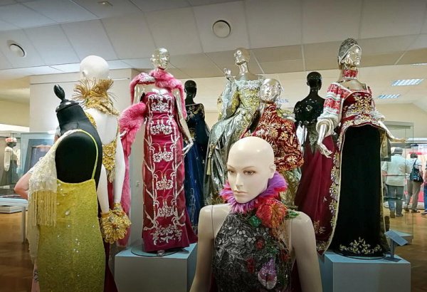 Новый музей в Воронеже представил более 100 национальных костюмов народов России и мира