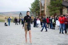 В рамках Фестиваля Насими в Шамахы прошло дефиле "Чувствительная мода" (ФОТО)